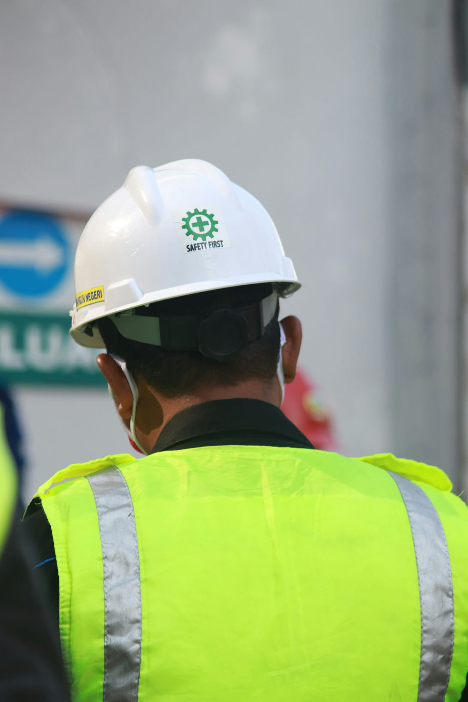 HSSE worker reviewing site access information